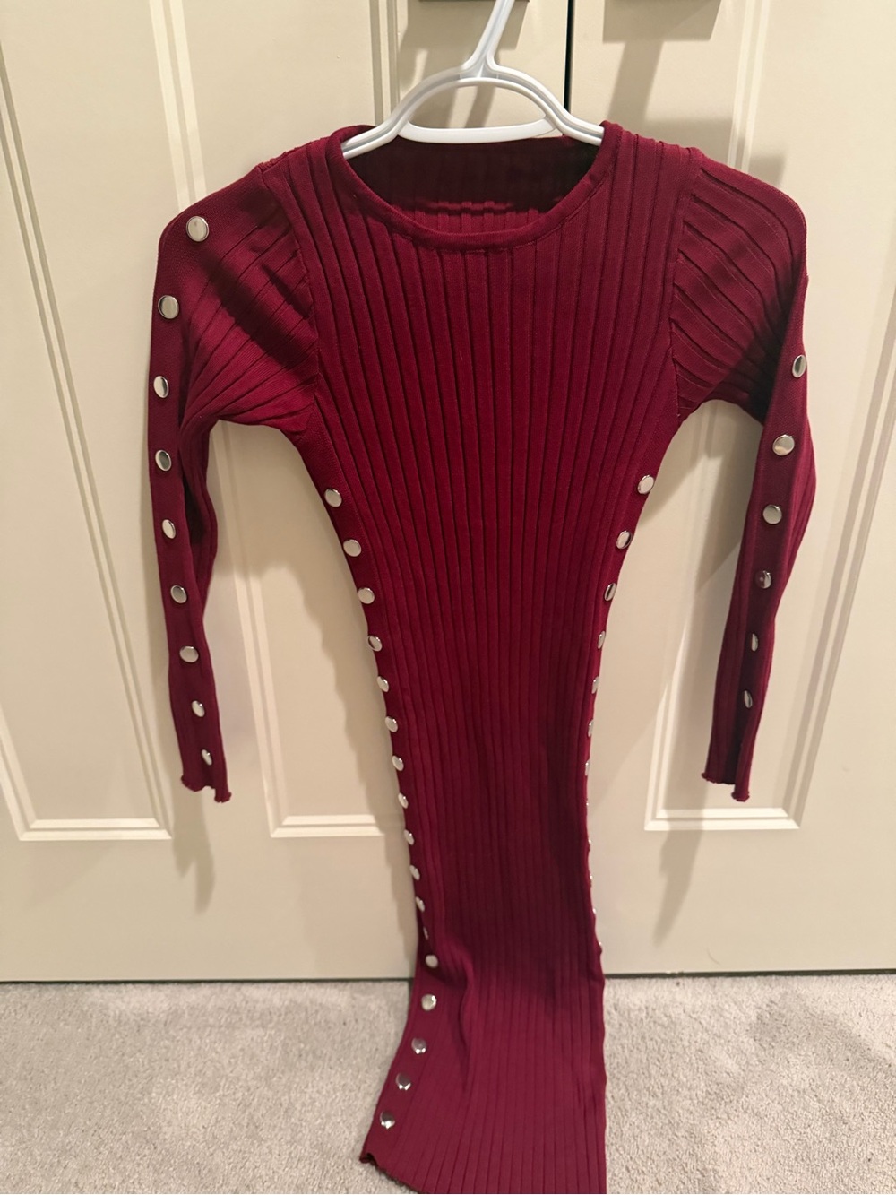 Fashion Nova Burgundy Ribbed Button-Trim Long Sleeve Dress